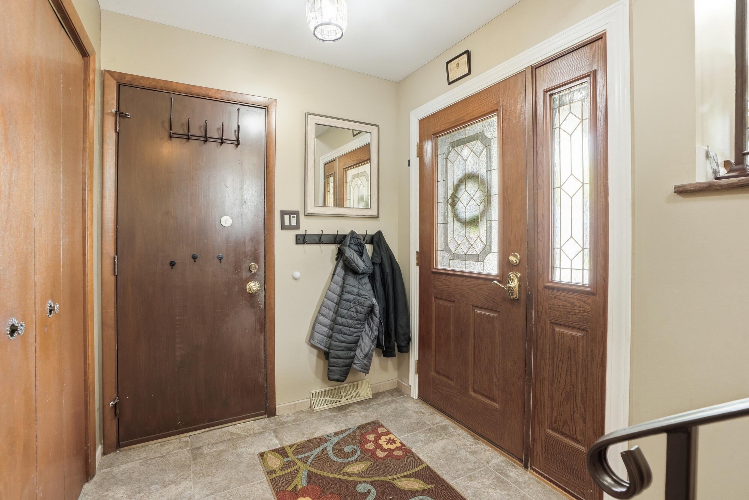 2232 Normandy Road Schererville, IN 46375 - Photo 3 of 37 2500x1667