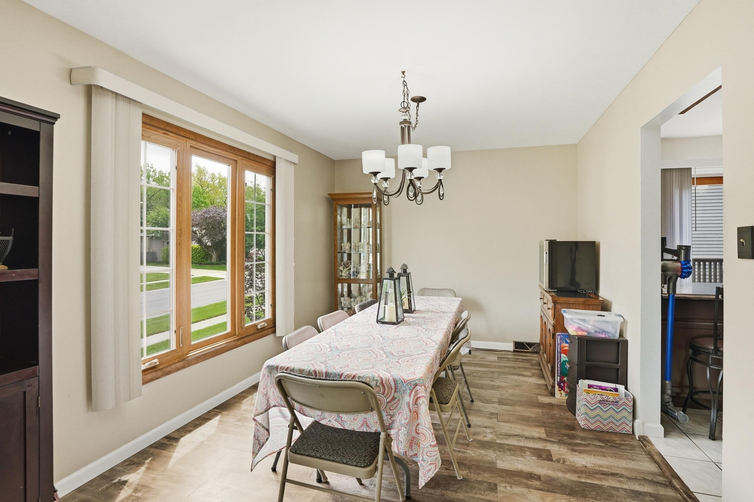 2232 Normandy Road Schererville, IN 46375 - Photo 7 of 37 2500x1667