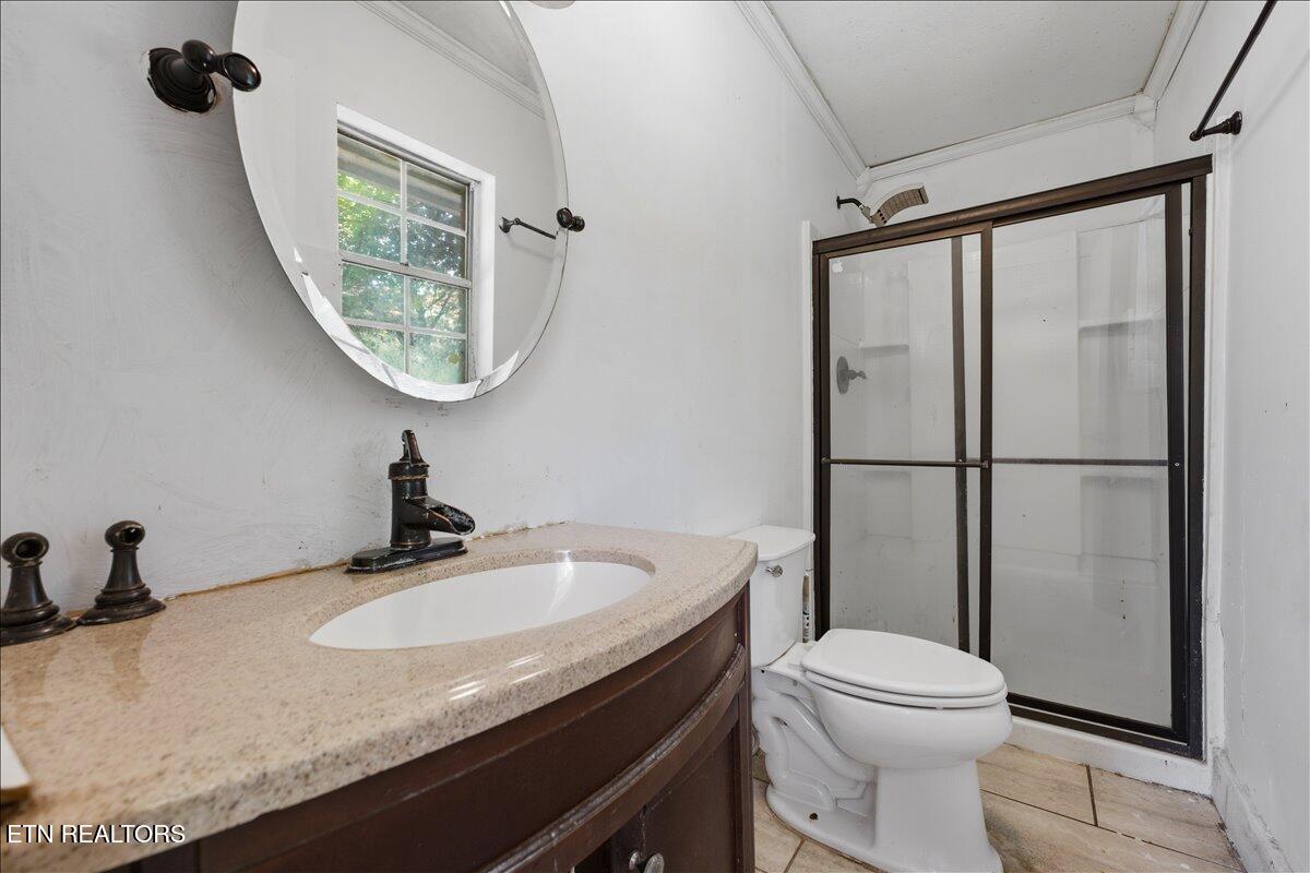 249 Old Cades Cove Road Townsend, TN 37882 - Photo 12 of 30 Primary Bathroom