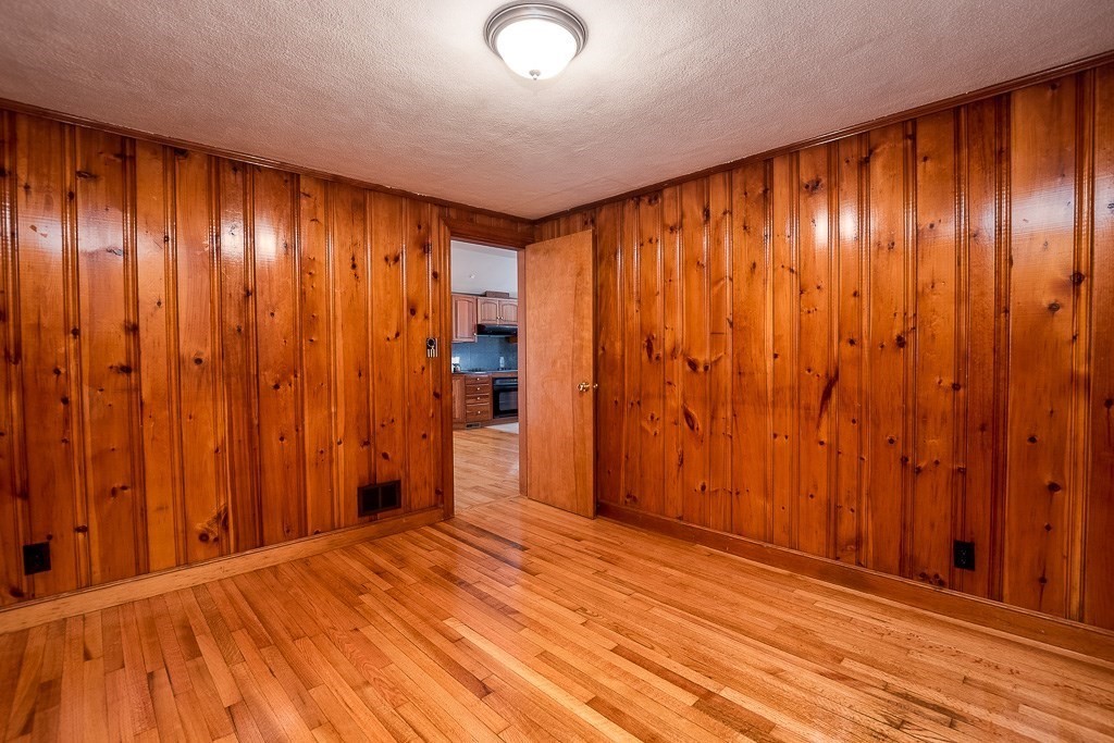 1616 Bay Road Stoughton, MA 02072 - Photo 23 of 41