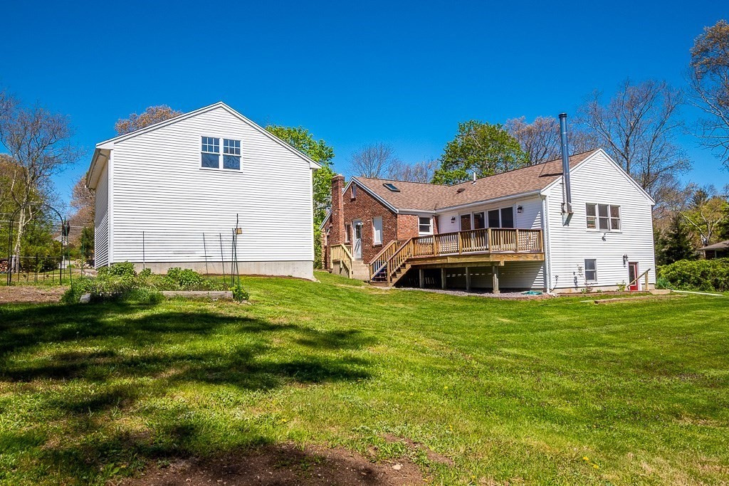 1616 Bay Road Stoughton, MA 02072 - Photo 4 of 41