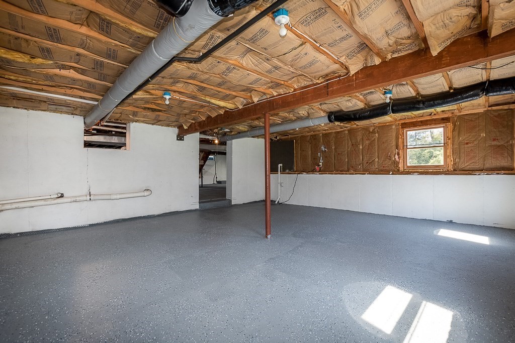 1616 Bay Road Stoughton, MA 02072 - Photo 9 of 41