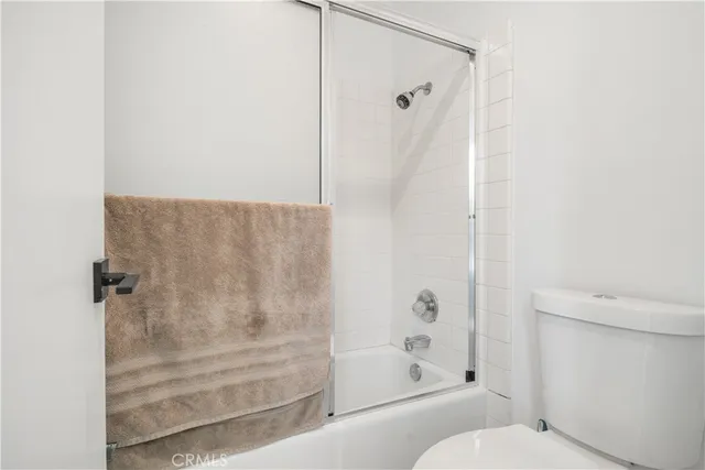 a view of a park with plants