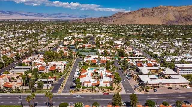 $250,000 | 2240 South Palm Canyon Drive, Unit 20, Palm Springs, CA 92264