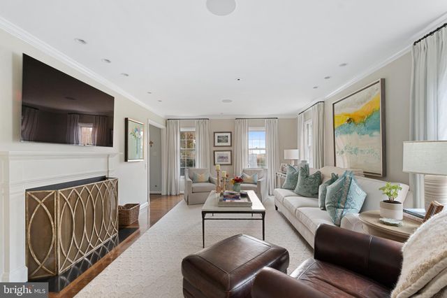 $1,495,000 | 6003 Grove Drive, Alexandria, VA 22307