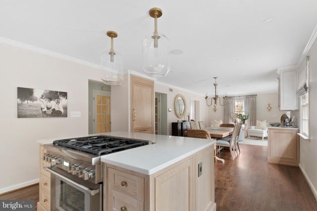 $1,495,000 | 6003 Grove Drive, Alexandria, VA 22307