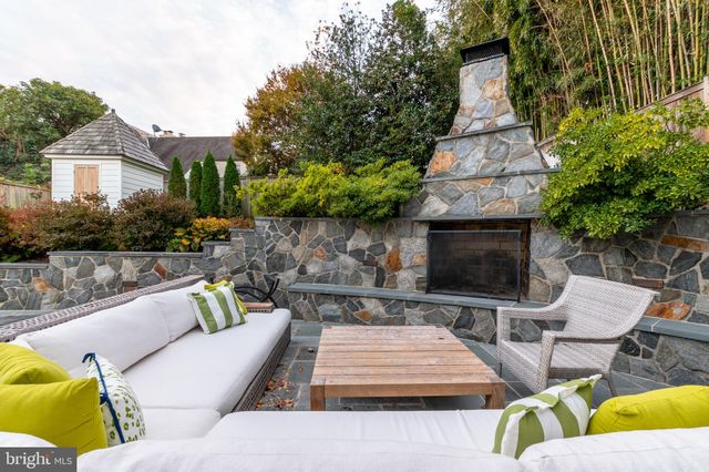 $1,495,000 | 6003 Grove Drive, Alexandria, VA 22307