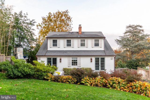 $1,495,000 | 6003 Grove Drive, Alexandria, VA 22307