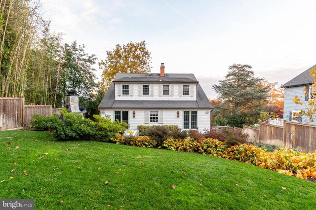 $1,495,000 | 6003 Grove Drive, Alexandria, VA 22307