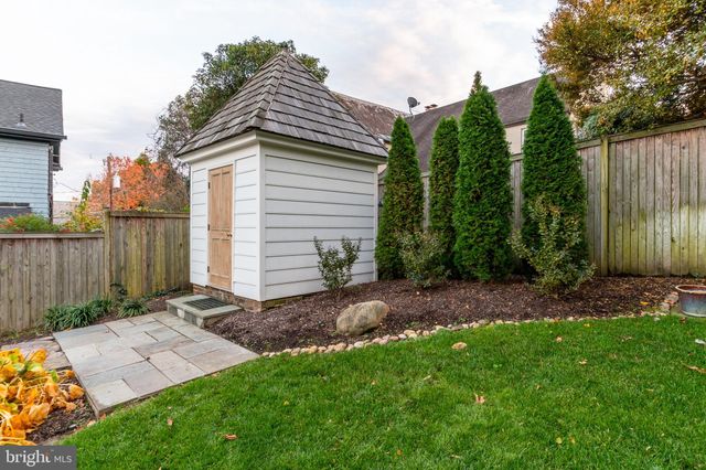 $1,495,000 | 6003 Grove Drive, Alexandria, VA 22307