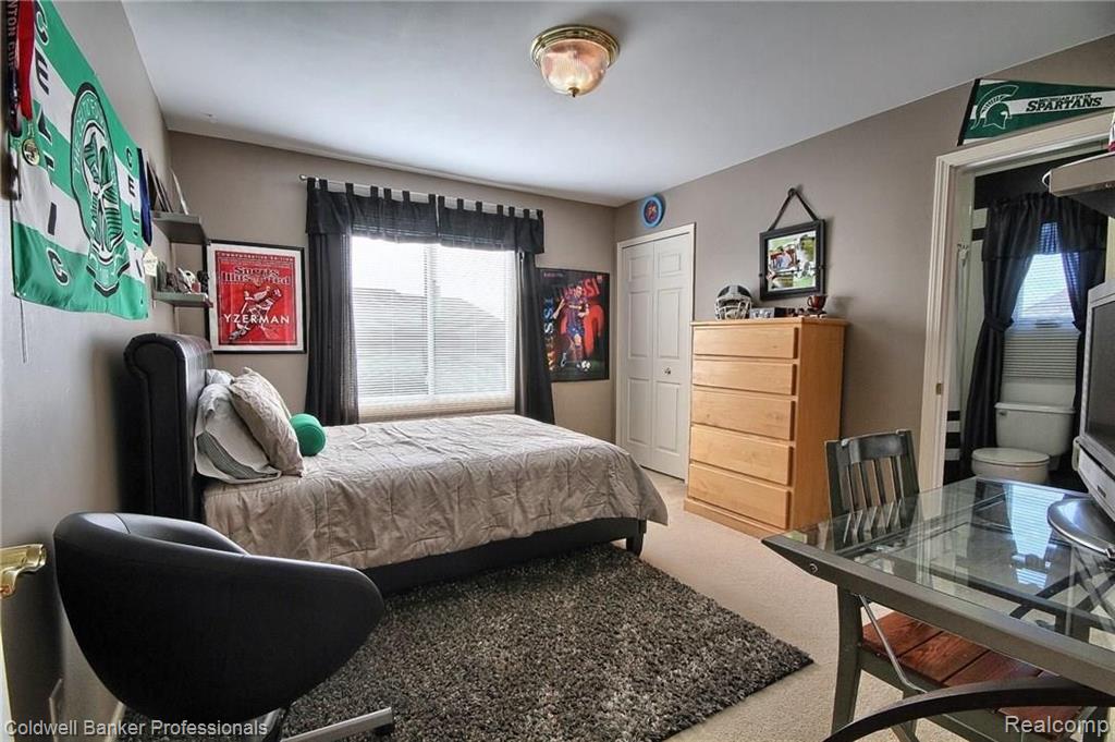 47815 Pavillon Road Canton, MI 48188 - Photo 27 of 42
