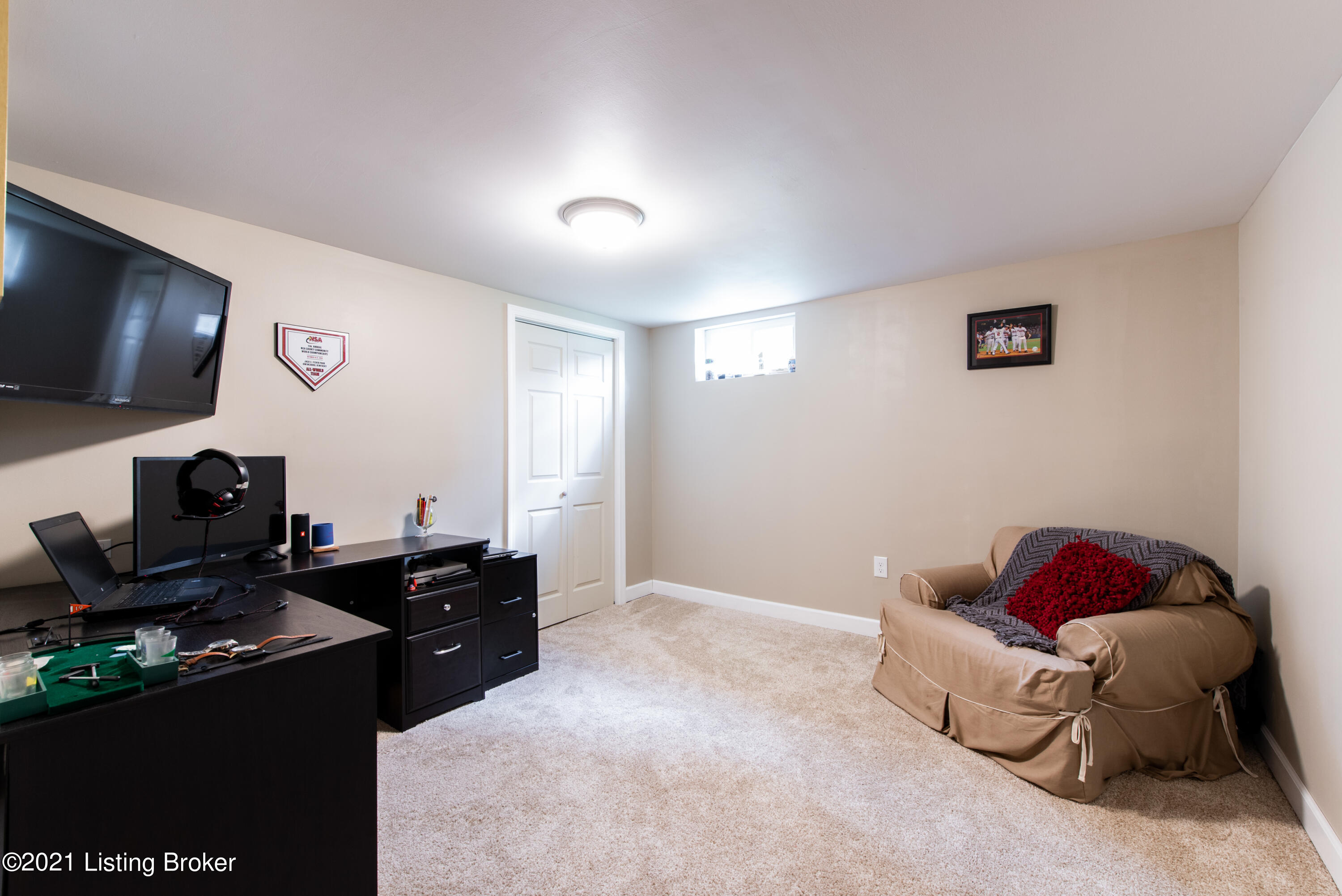 3733 Rouge Way Louisville, KY 40218 - Photo 26 of 35 9468