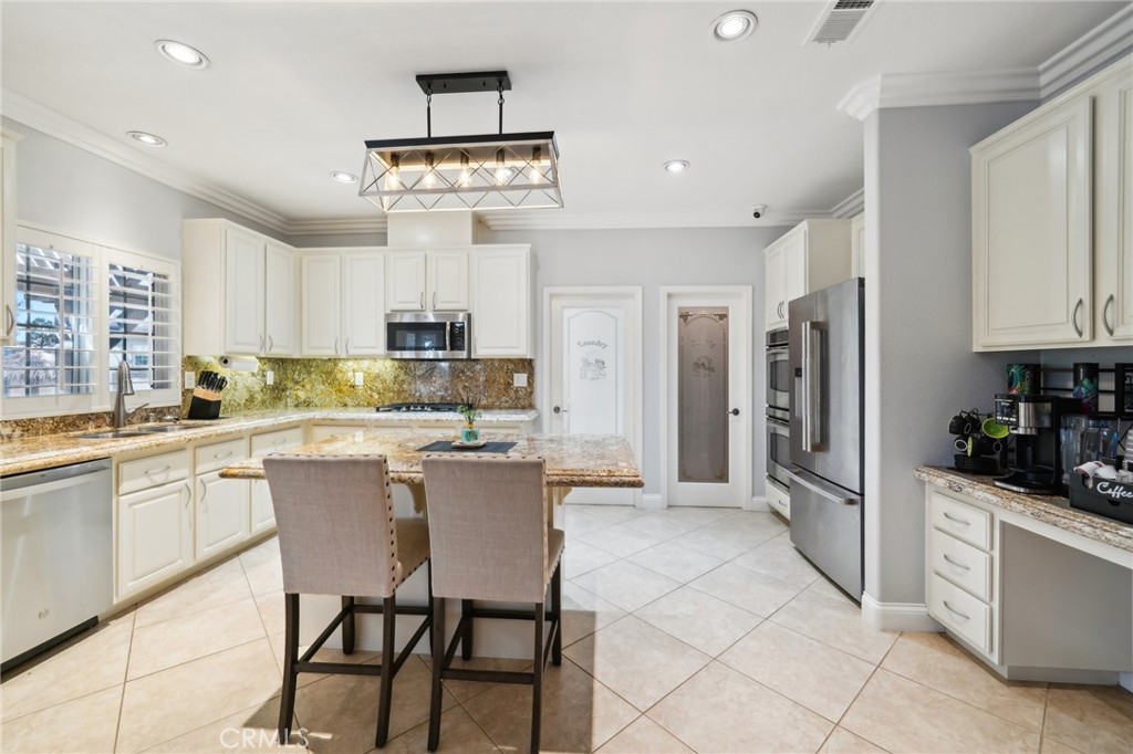 6822 Foxtail Court Rancho Cucamonga, CA 91739 - Photo 10 of 64