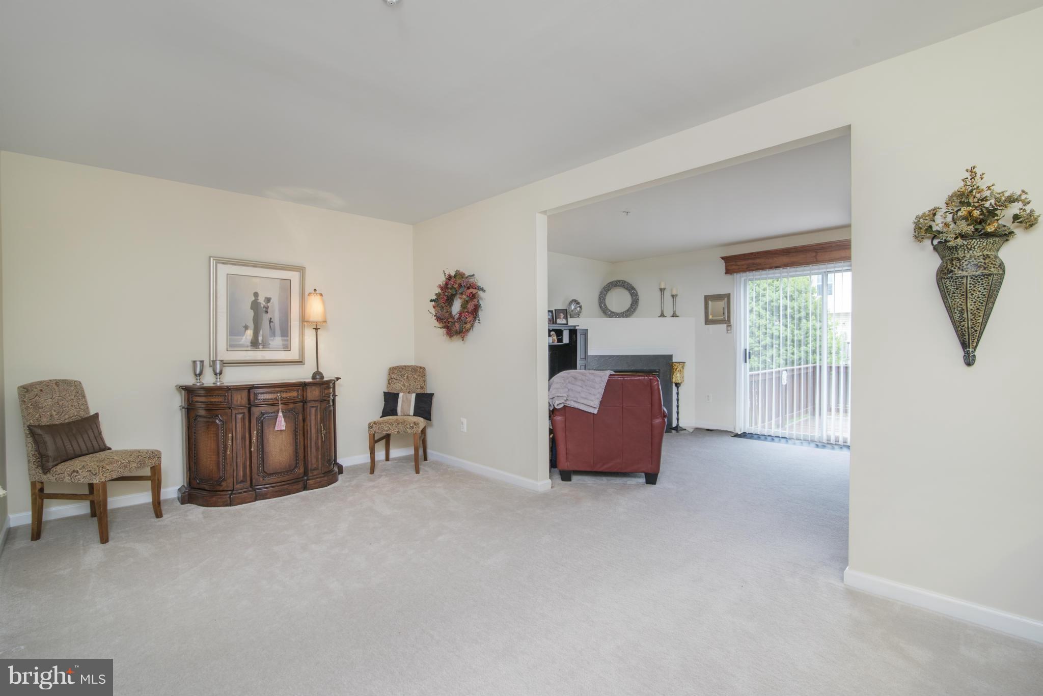 111 Jason's Ridge Smithsburg, MD 21783 - Photo 12 of 30 Living Room