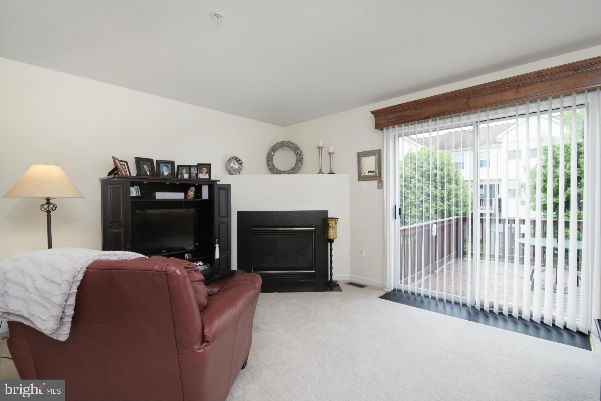 111 Jason's Ridge Smithsburg, MD 21783 - Photo 13 of 30 Living Room