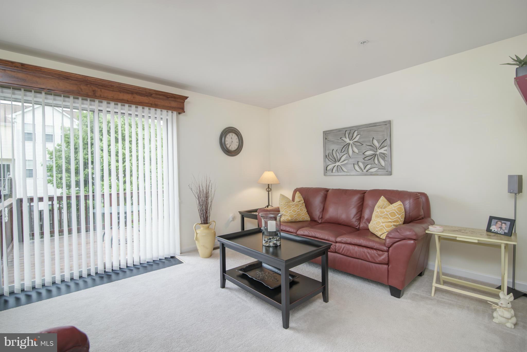 111 Jason's Ridge Smithsburg, MD 21783 - Photo 14 of 30 Living Room