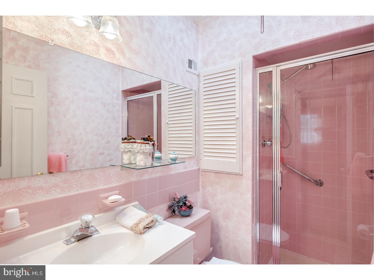 9814 Dungan Road Philadelphia, PA 19115 - Photo 13 of 24 Gallery Image 13
