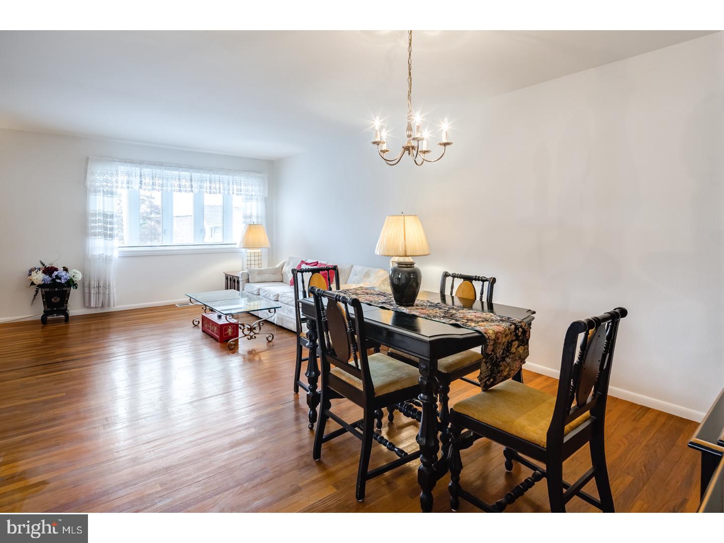 9814 Dungan Road Philadelphia, PA 19115 - Photo 5 of 24 Gallery Image 5