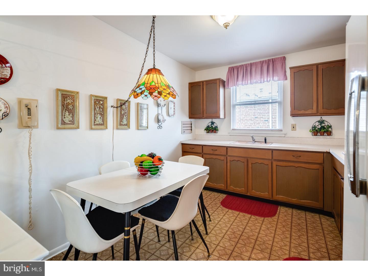 9814 Dungan Road Philadelphia, PA 19115 - Photo 6 of 24 Gallery Image 6