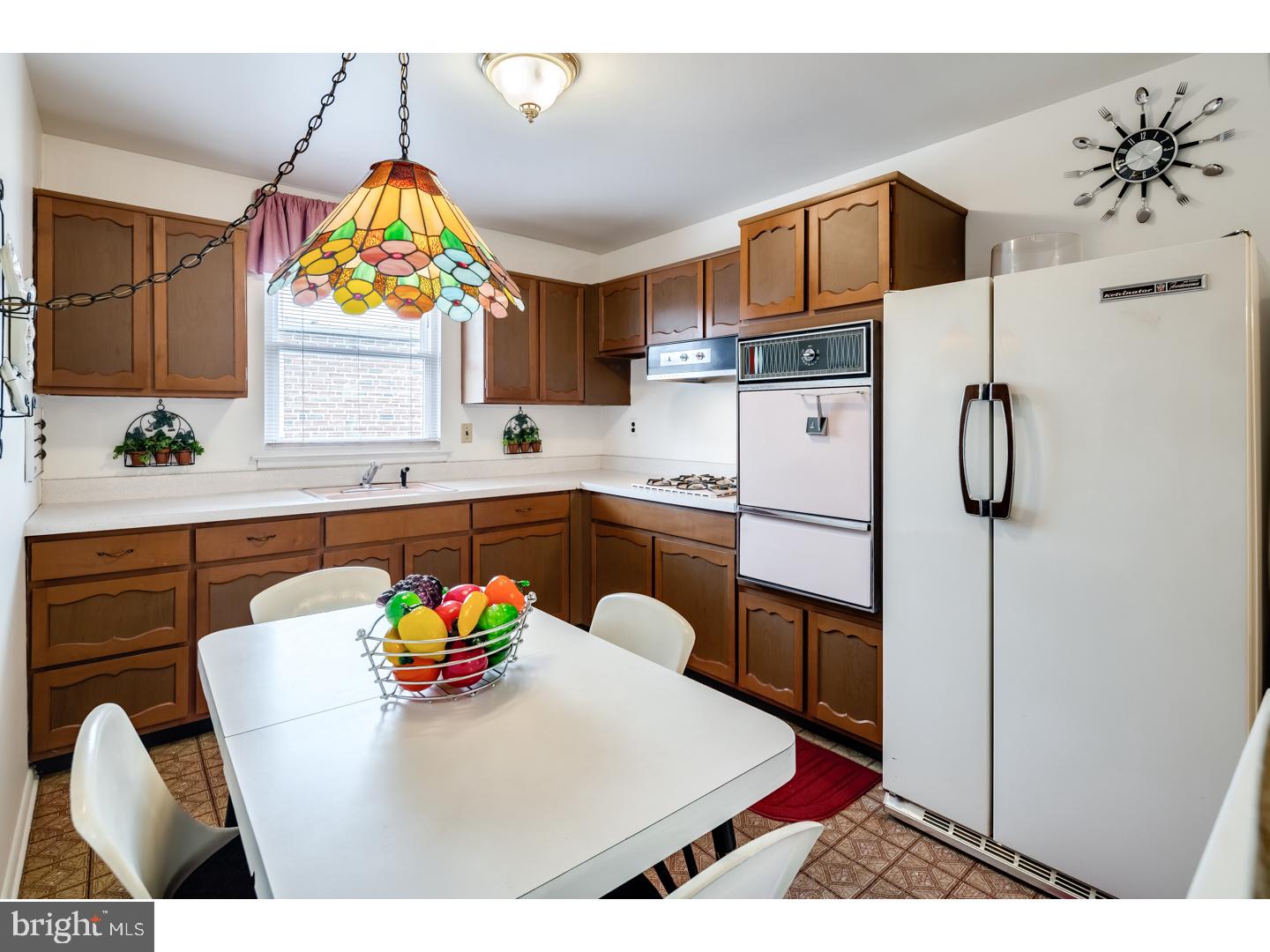 9814 Dungan Road Philadelphia, PA 19115 - Photo 7 of 24 Gallery Image 7