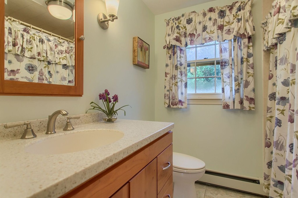 10 Roxanne Road Groton, MA 01450 - Photo 17 of 30 Gallery Image 17