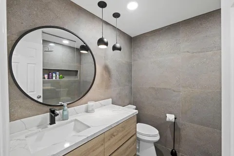 $850,000 | 136 Greens Road, Hollywood, FL 33021