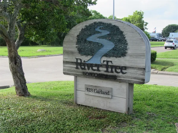 $75,000 | 418 Garland Drive, Unit 201, Lake Jackson, TX 77566