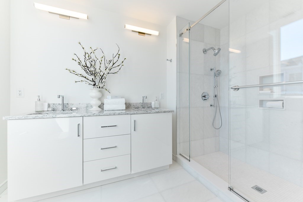 815 East 5th Street, Unit 3 Boston, MA 02127 - Photo 5 of 5