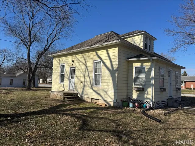 $89,900 | 201 South Park Court, Percy, IL 62272