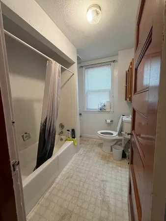 $3,000 | 35 Fiske Street, Unit 1, Waltham, MA 02451