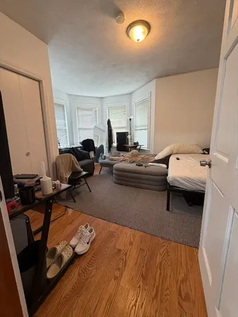 $3,000 | 35 Fiske Street, Unit 1, Waltham, MA 02451
