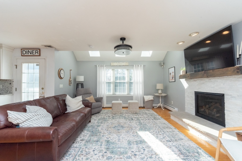 2 Winter Hill Road Mattapoisett, MA 02739 - Photo 13 of 40