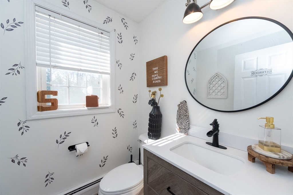 2 Winter Hill Road Mattapoisett, MA 02739 - Photo 6 of 40