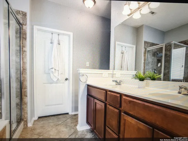 $2,395 | 9023 Bowen Branch, San Antonio, TX 78254