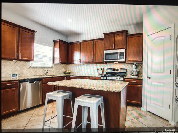 $2,395 | 9023 Bowen Branch, San Antonio, TX 78254