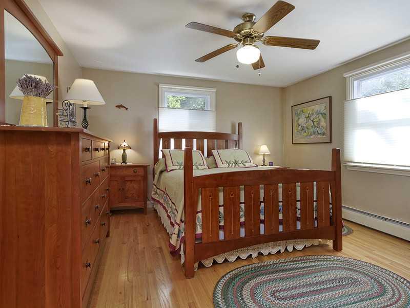 28 Tall Pine Road Cape Elizabeth, ME 04107 - Photo 20 of 34 Master Bedroom.