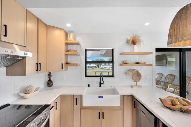 $1,999,000 | 270 Airport Drive South, Summerland Key, FL 33042