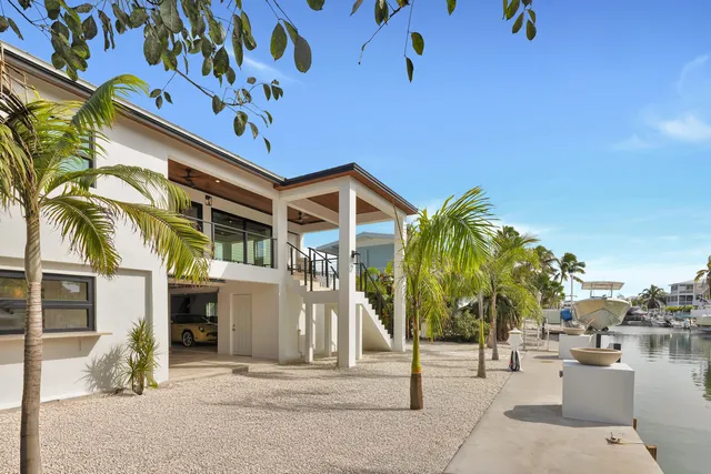 $1,999,000 | 270 Airport Drive South, Summerland Key, FL 33042