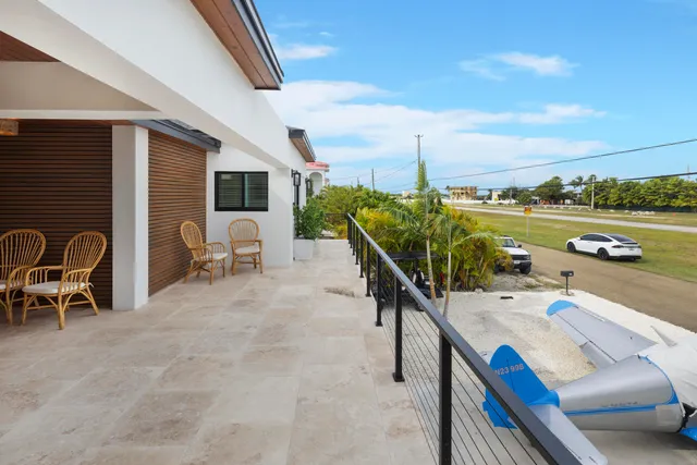 $1,999,000 | 270 Airport Drive South, Summerland Key, FL 33042