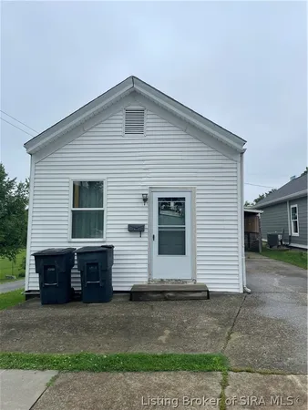 $100,000 | 426 West 7th Street, New Albany, IN 47150