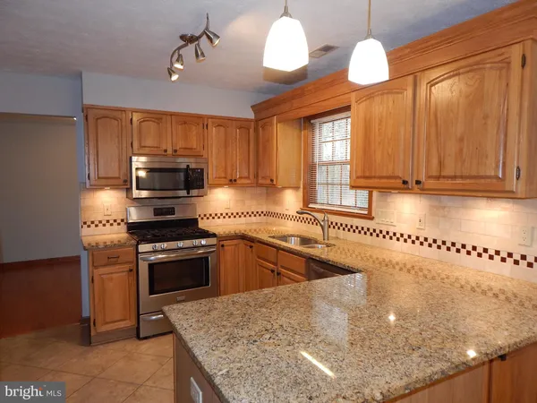 $2,600 | 43974 White Cedar Lane, California, MD 20619