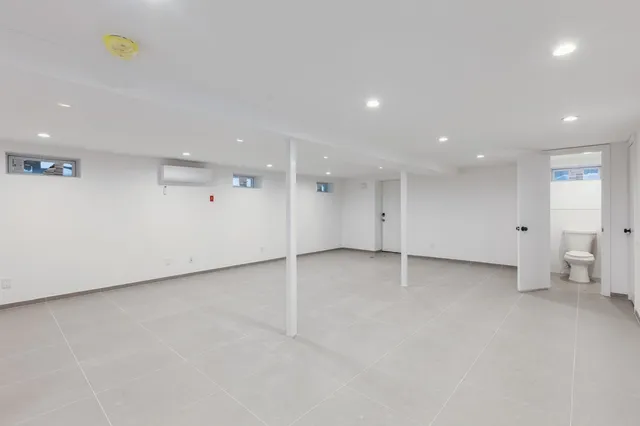 $1,500,000 | 100-03 90th Avenue | Richmond Hill