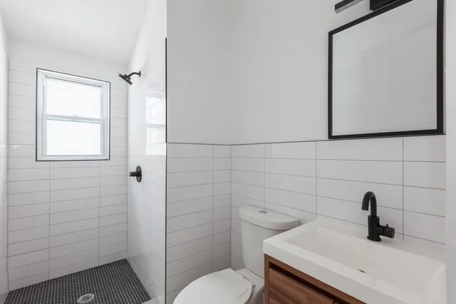 $1,500,000 | 100-03 90th Avenue | Richmond Hill