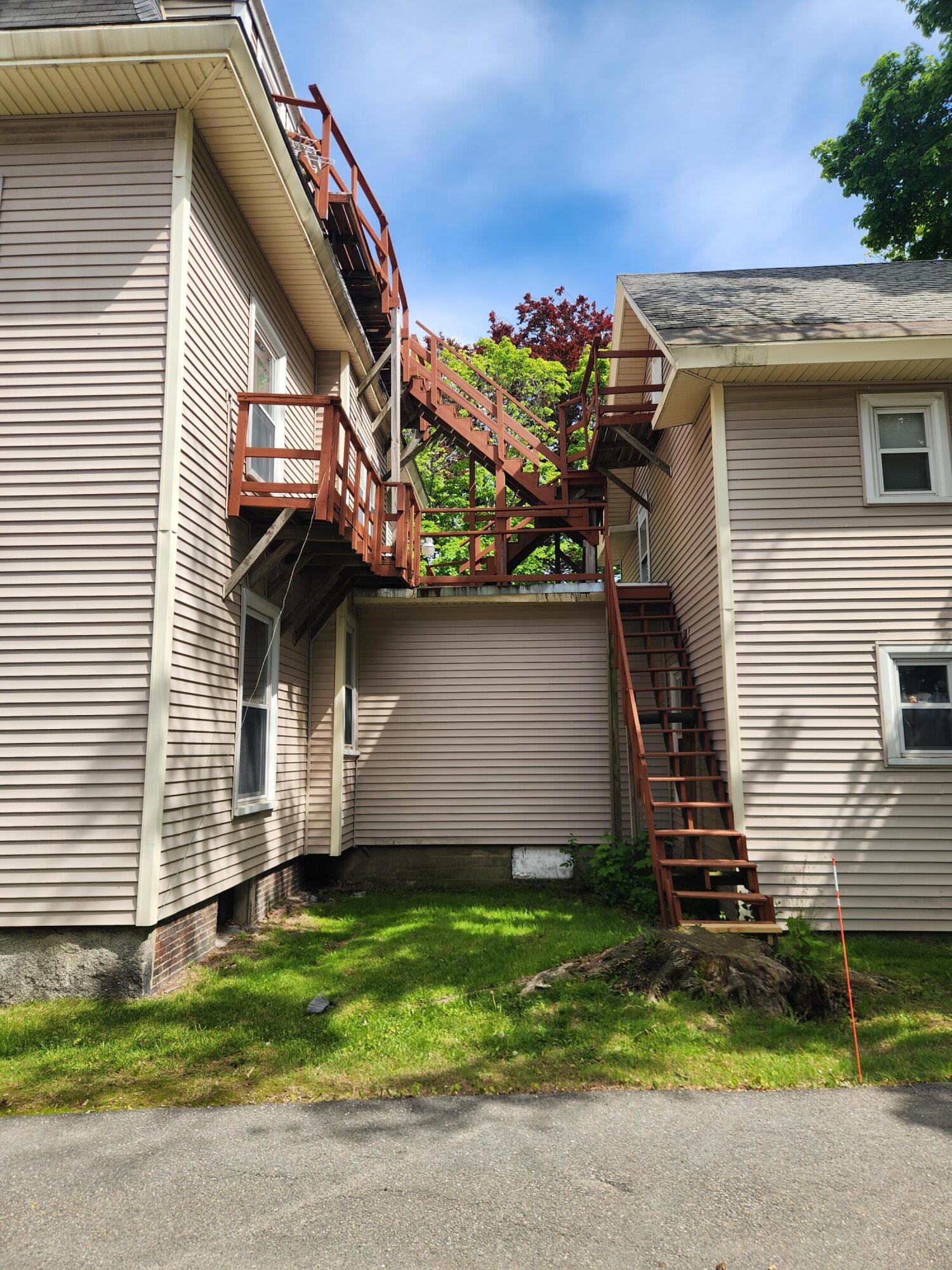 52 Ohio Street Bangor, ME 04401 - Photo 10 of 34 20260601_144454