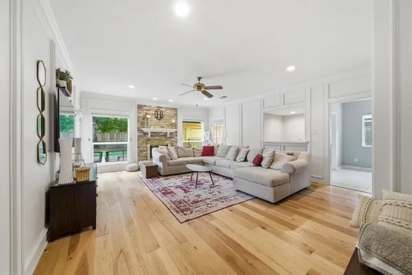 $398,000 | 7222 Birchtree Forest Drive, Houston, TX 77088