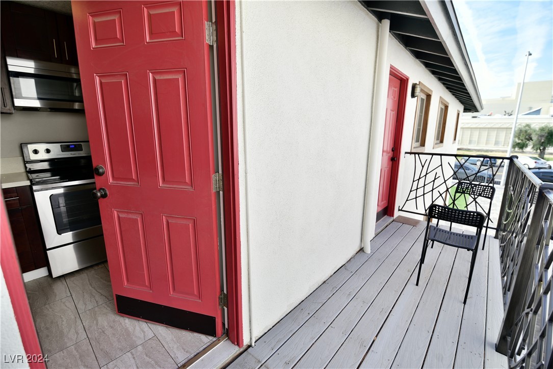 421 South 10th Street, Unit 4 Las Vegas, NV 89101 - Photo 3 of 15