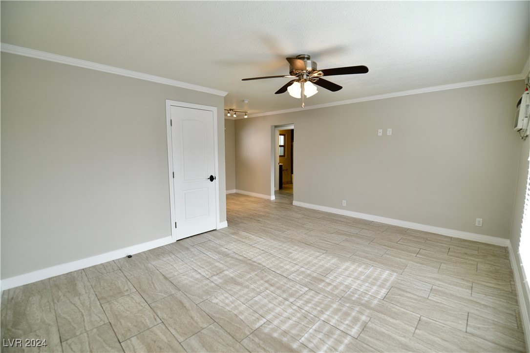 421 South 10th Street, Unit 4 Las Vegas, NV 89101 - Photo 9 of 15