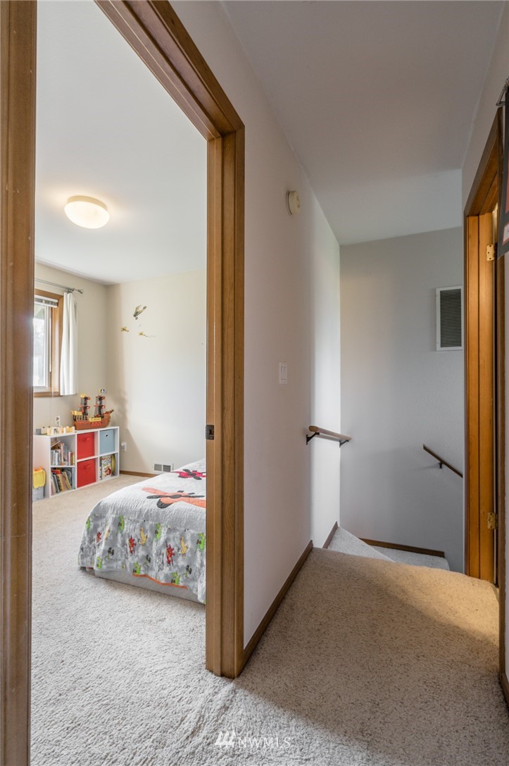1345 Welling Road Bellingham, WA 98226 - Photo 14 of 25
