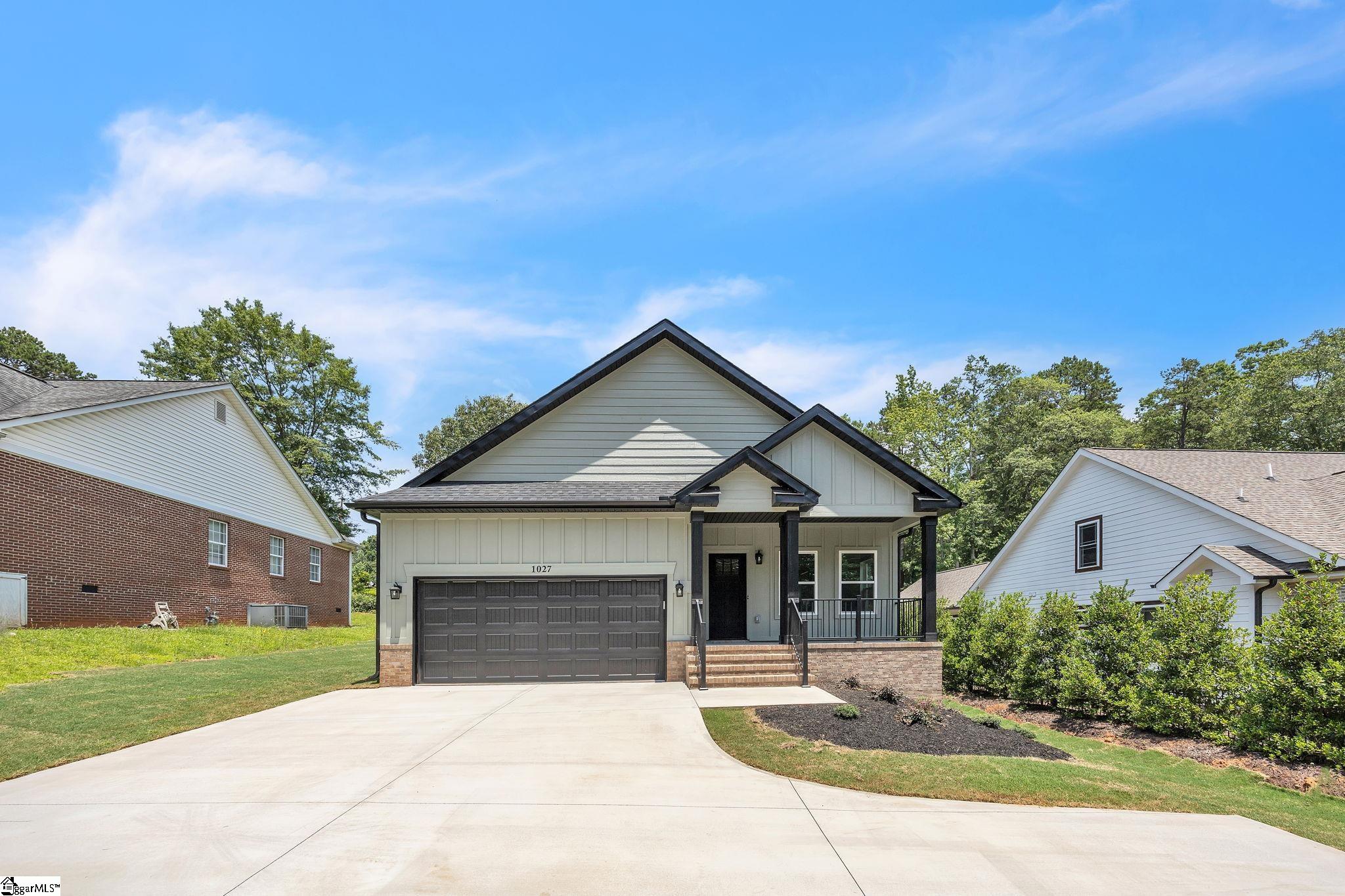 1027 Jacobs Road Greenville, SC 29605 - Photo 1 of 24 Gallery Image 1