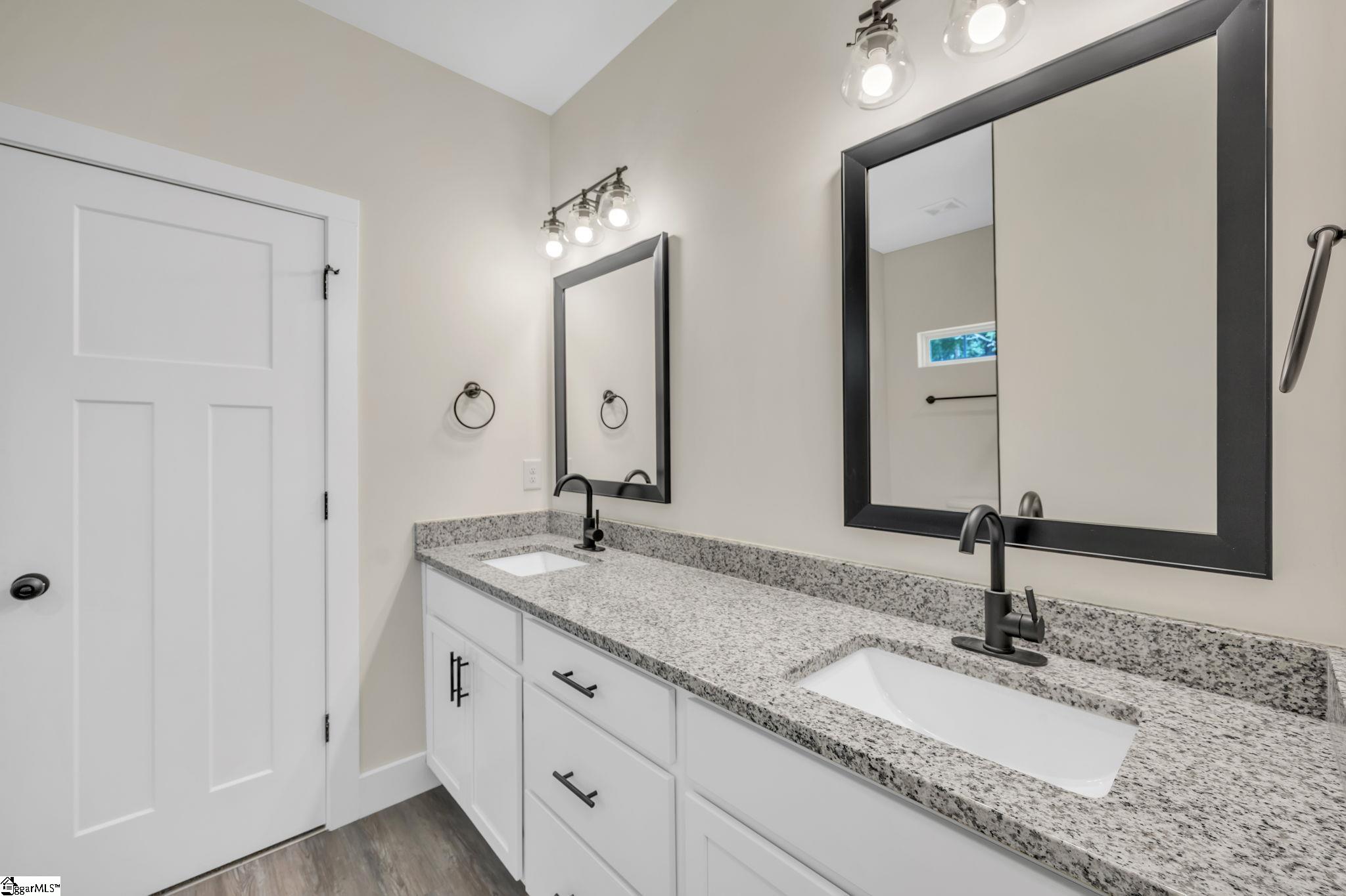 1027 Jacobs Road Greenville, SC 29605 - Photo 15 of 24 Gallery Image 15